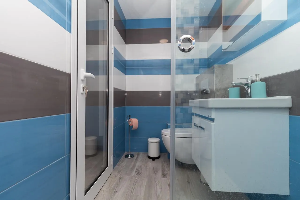 Alexger Beach Front Deluxe house Nikiti  0*, Nikiti (Sithonia) Griekenland