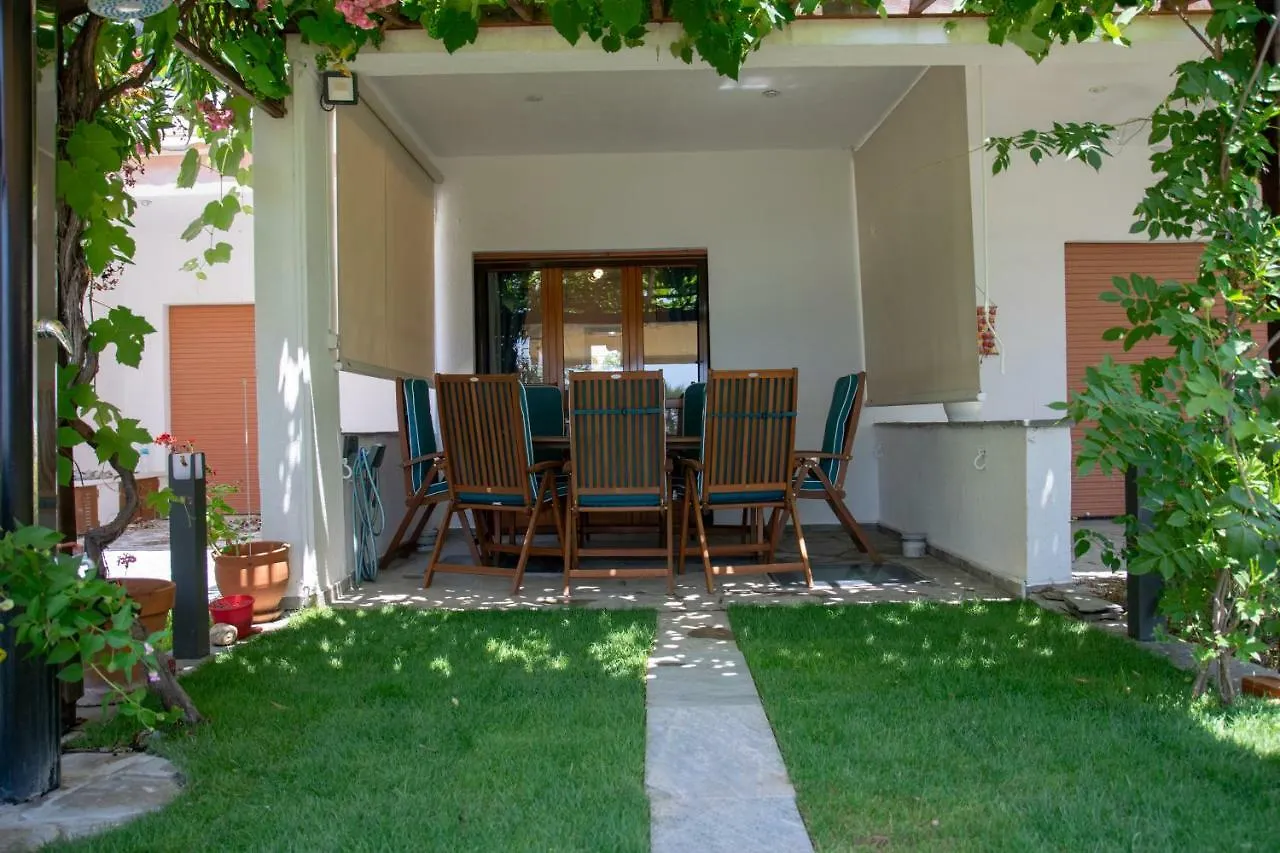 Alexger Beach Front Deluxe house Nikiti  0*, Nikiti (Sithonia) Griekenland